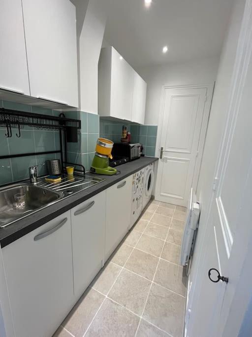 Apartment Near Montmartre باريس المظهر الخارجي الصورة